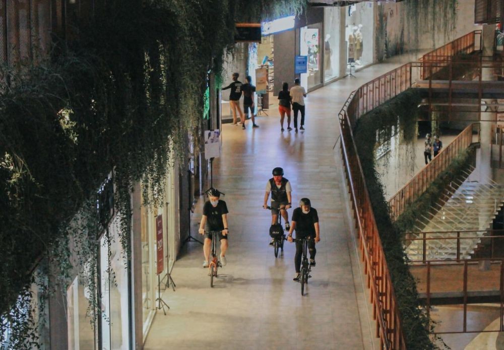Gak Perlu Panas-panasan, Goweser Bisa Sepedaan dalam Mall di Makassar