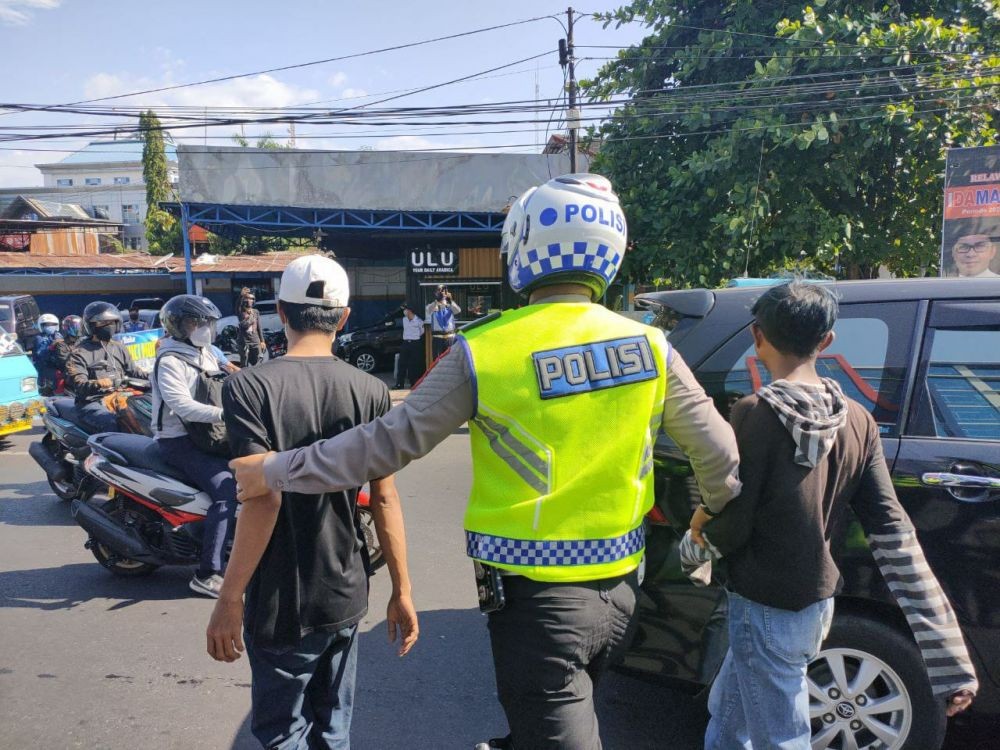 Terlibat Kejar-kejaran, Polisi Tangkap 7 Pak Ogah di Makassar