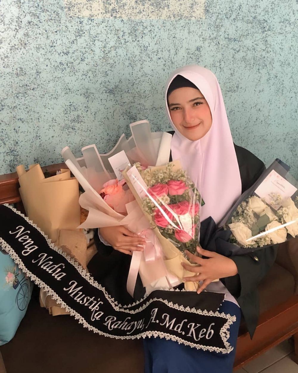 Usia Kandungan dan Kabar Cerai Viral, 10 Potret Manis Nadya Mustika
