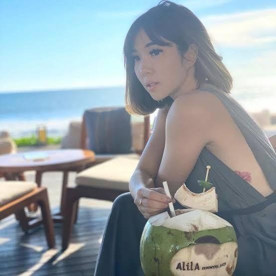 10 Artis Perempuan Yang Punya Tato Tersembunyi