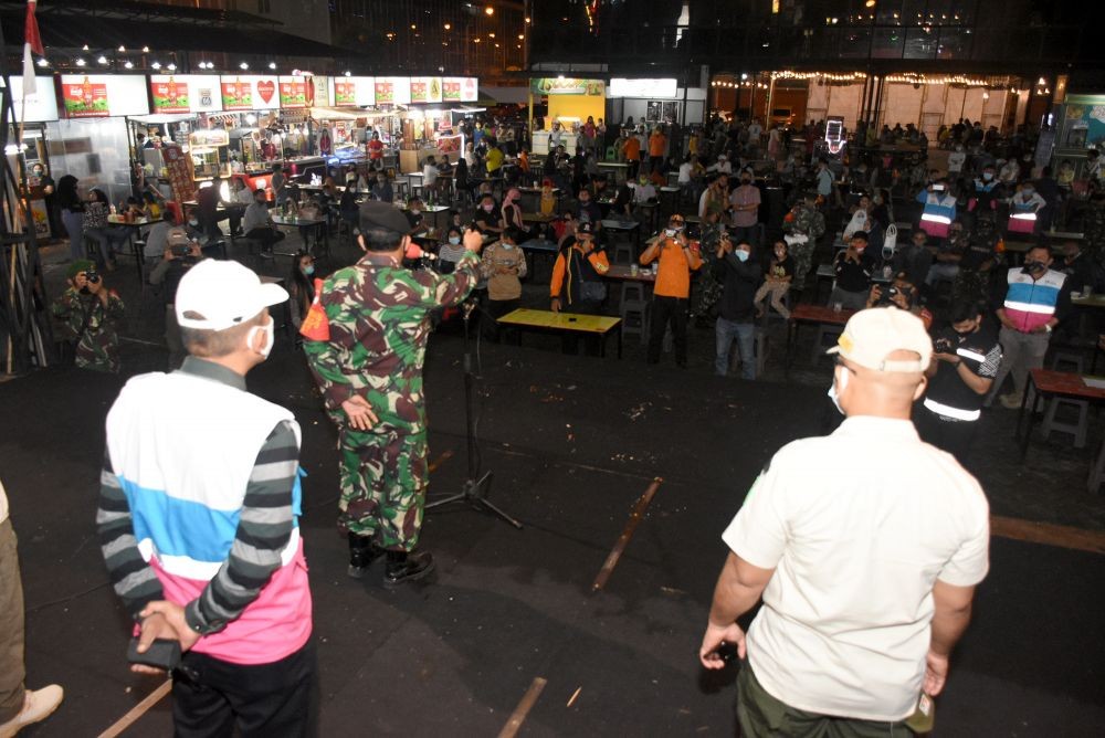 Pemkot Bandung Larang PKL Jualan Malam Hari
