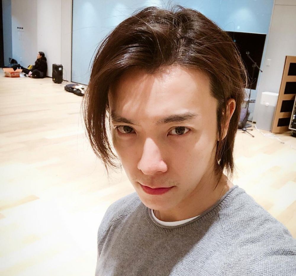 Jungkook BTS dan 9 Idol KPop ini Tambah Kece dengan Rambut Panjang