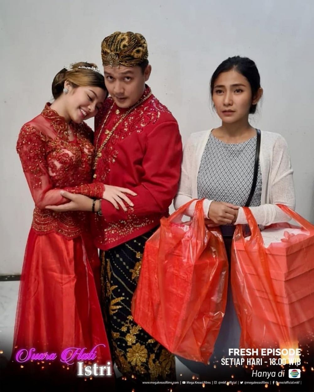 10 Potret Akrab Istri Tersakiti dan Pelakor Suara Hati Istri di Balik Layar