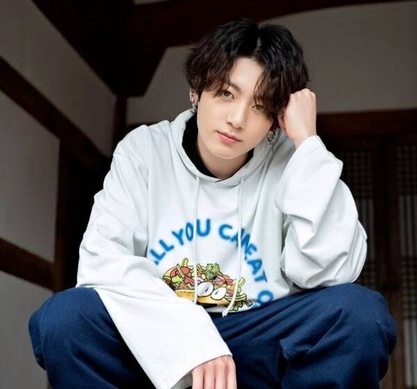 Jungkook BTS dan 9 Idol KPop ini Tambah Kece dengan Rambut Panjang