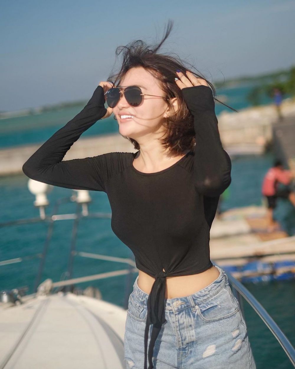 Seru Naik Kapal, 10 Potret Liburan Wika Salim yang Badai Maksimal