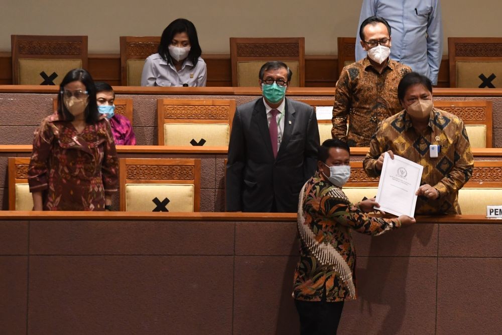 Jokowi Minta MK Tolak Semua Gugatan tentang UU Cipta Kerja