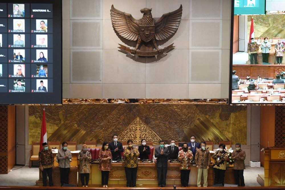 Tanggapi Putusan MK Soal UU Ciptaker, LBH Surabaya: MK Tidak Berani!