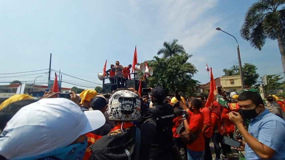 Ratusan Buruh ke Jakarta, Polisi Gelar Rapid Test Acak