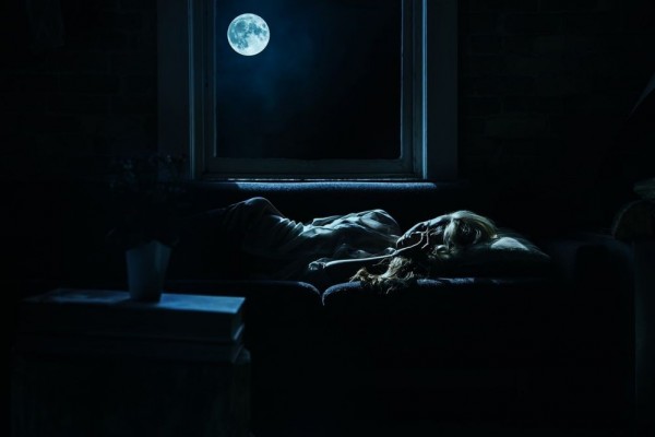 Dampak Buruk Tidur dengan Lampu Menyala