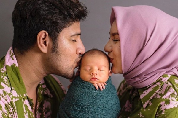Jadi Bayi Hits, 10 Harga Outfit Baby Air Anak Irish Bella dan Ammar!