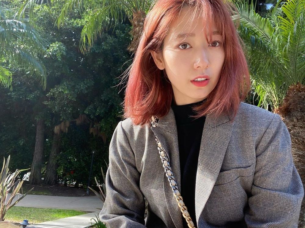 Fresh Banget 10 Potret Manis Park Shin Hye Dengan Rambut Pendek