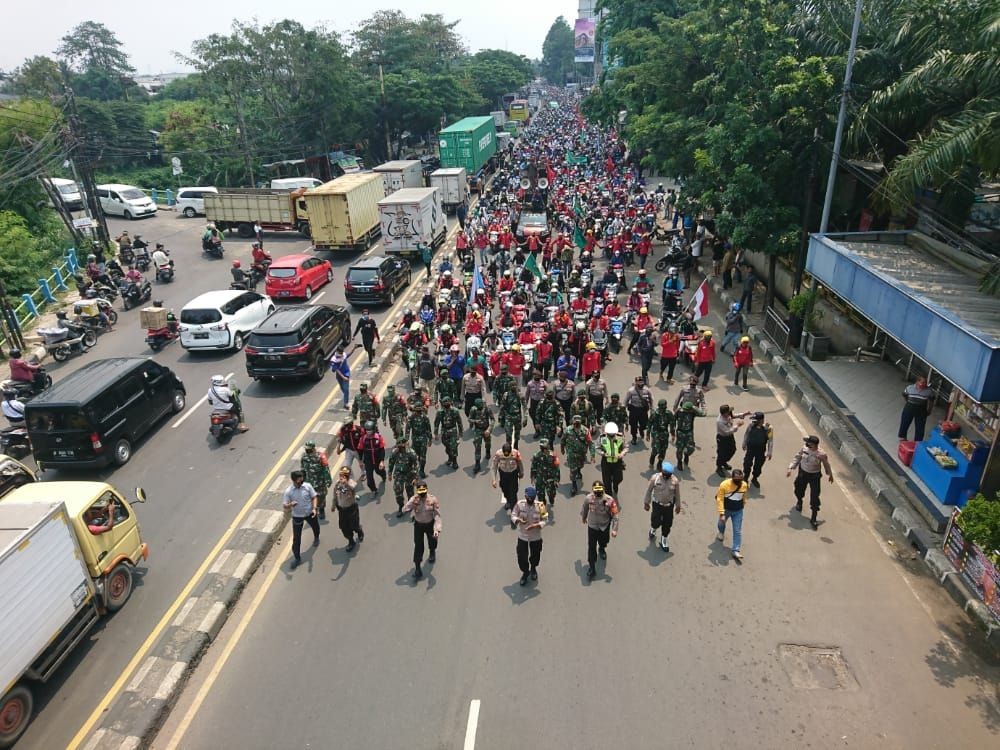 Tolak Omnibus Law, Buruh di Tangerang Mogok Kerja Massal