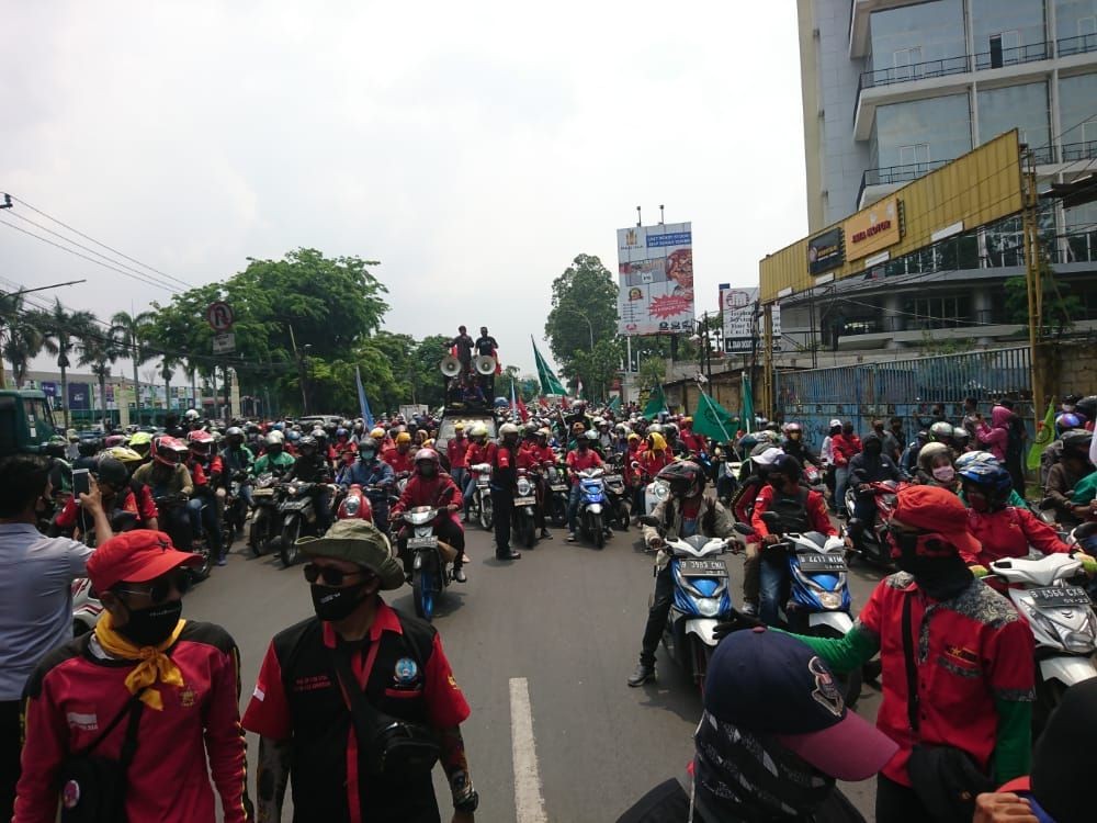Tolak Omnibus Law, Buruh di Tangerang Mogok Kerja Massal