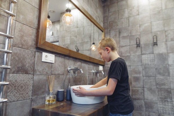 Cara Hemat, 9 Bahan Dapur Ini Ampuh Bikin Keramik Bersih Berkilap