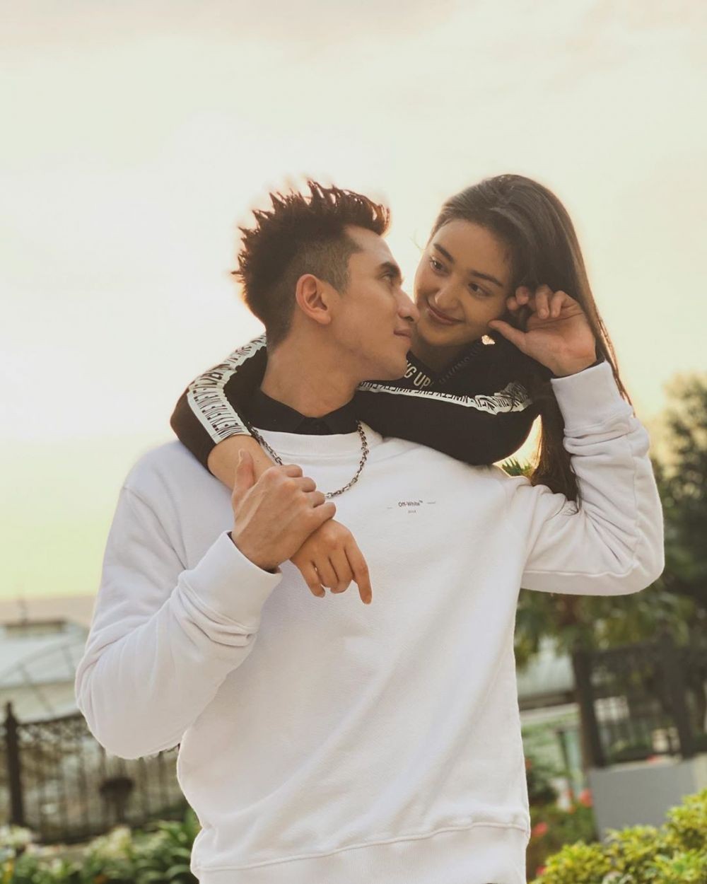 Bikin Baper! 10 Adu Mesra Verrell-Ranty Maria vs Stefan-NatashaWilona