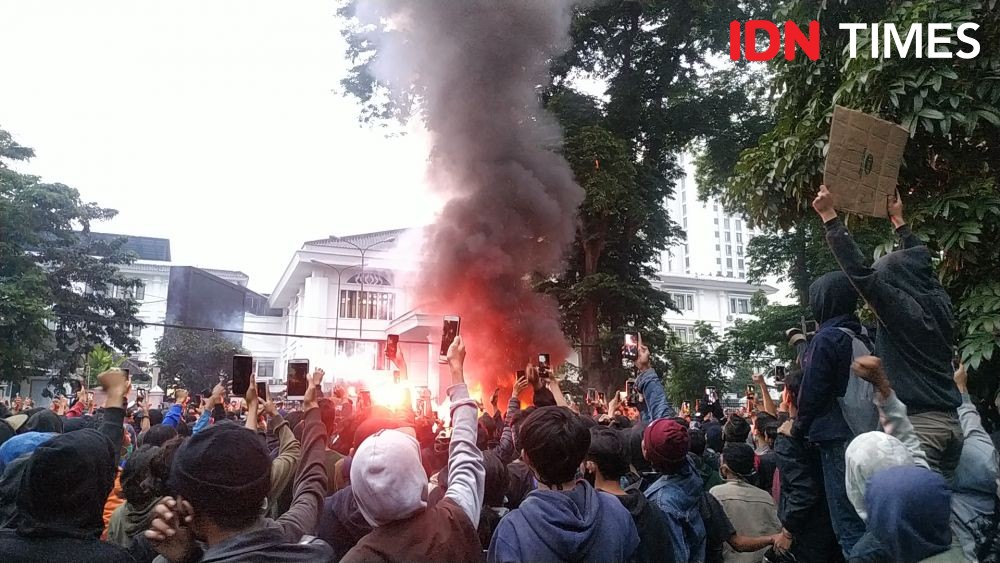 Demo Omnibus Law Bandung Anarkis, Tujuh Orang Ditetapkan Tersangka