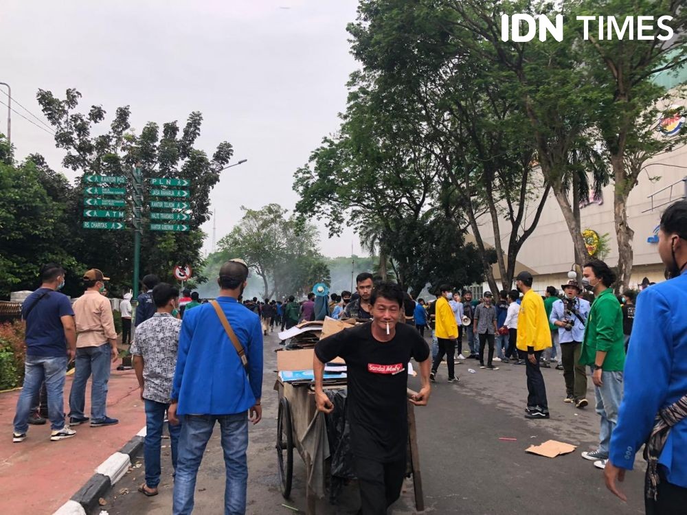 Sepakat Setop Demo, Mahasiswa Dijanjikan Protes UU ke Jakarta 