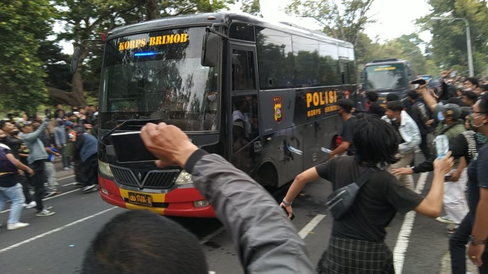 Perjalanan Demo Omnibus Law di Bali, Ricuh Hingga Anak Kecil Ikut Aksi