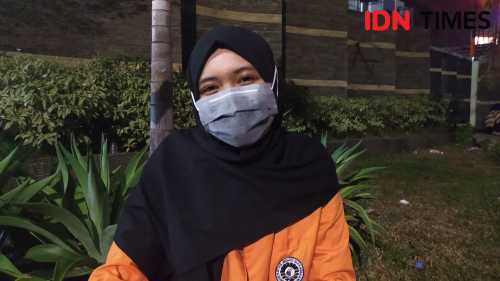 Alasan Mahasiswi Makassar Getol Demo Tolak Omnibus Law hingga Malam