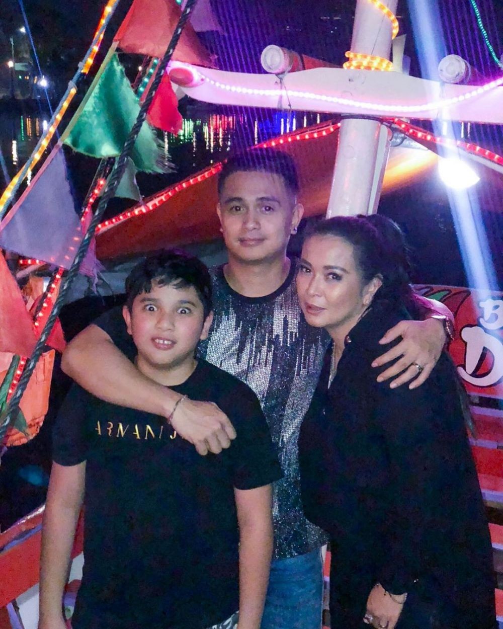 Beda Usia 17 Tahun, 10 Potret Mesra Ajun Perwira dan Jennifer Jill