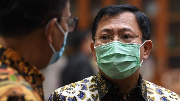 Cuma 2x Ketemu Terawan, FK UNS Solo Gak Terlibat Lagi Vaksin Nusantara