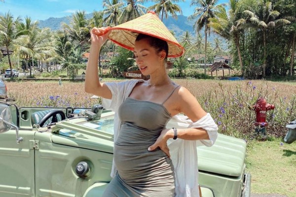 Tunjukkan Baby Bump, 10 Potret Keseruan Jennifer Bachdim di Yogyakarta