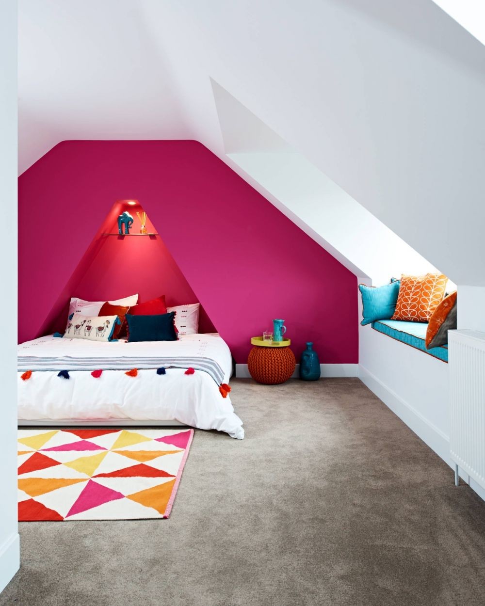 10 Desain Kamar  dengan Berbagai Shades Warna Pink Gak 