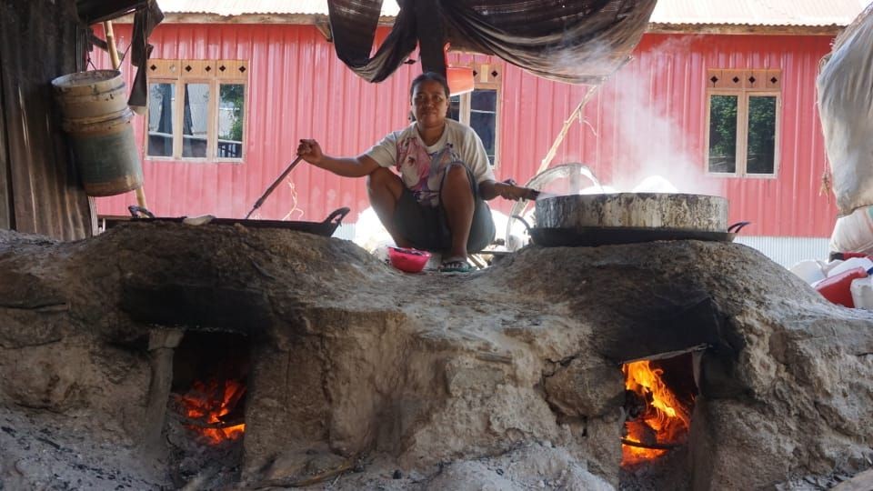 Menengok Produksi Gula Merah Lontar Tradisional di Jeneponto
