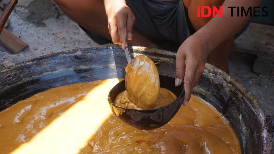 Menengok Produksi Gula Merah Lontar Tradisional di Jeneponto