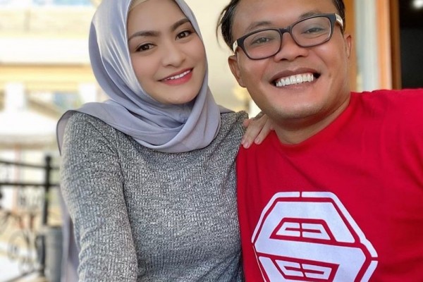 6 Artis Indonesia yang Dikabarkan Pindah Agama di Tahun 2020