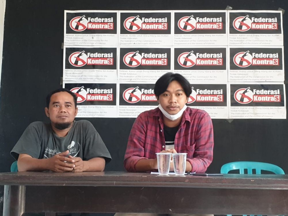 KontraS Surabaya Catat 7 Kekerasan Polisi saat Demo Omnibus Law