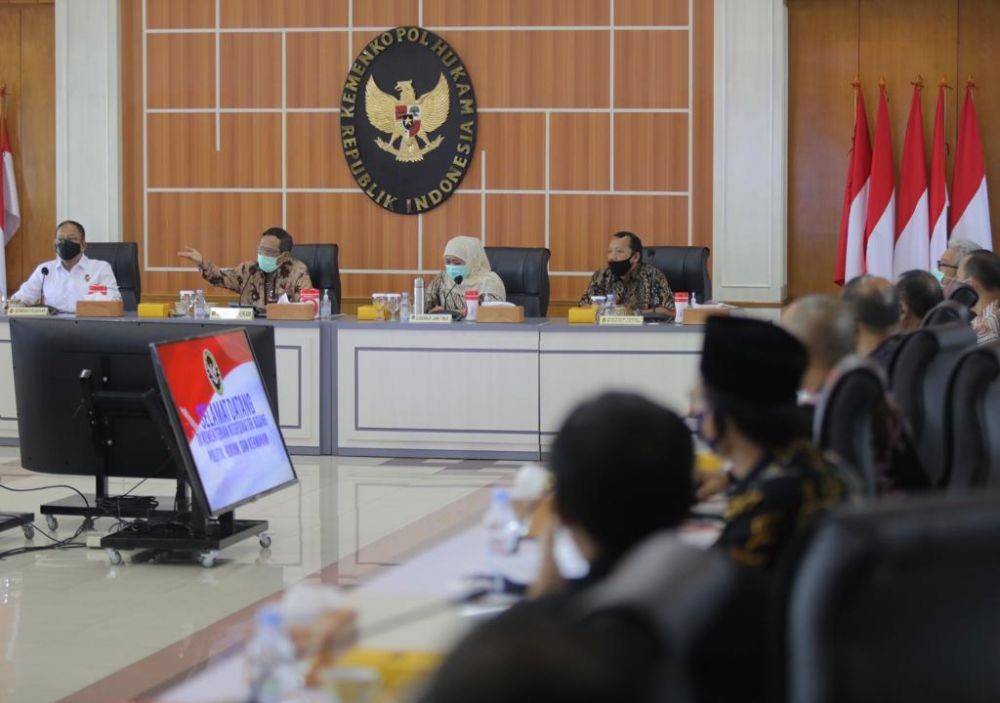 Pemprov Jatim Akan Bikin Tim Strategis Untuk Telaah Omnibus Law