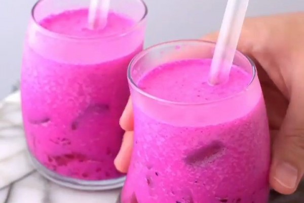 Resep Susu Puding Buah Naga Sedot, Segar untuk Jalani Hari
