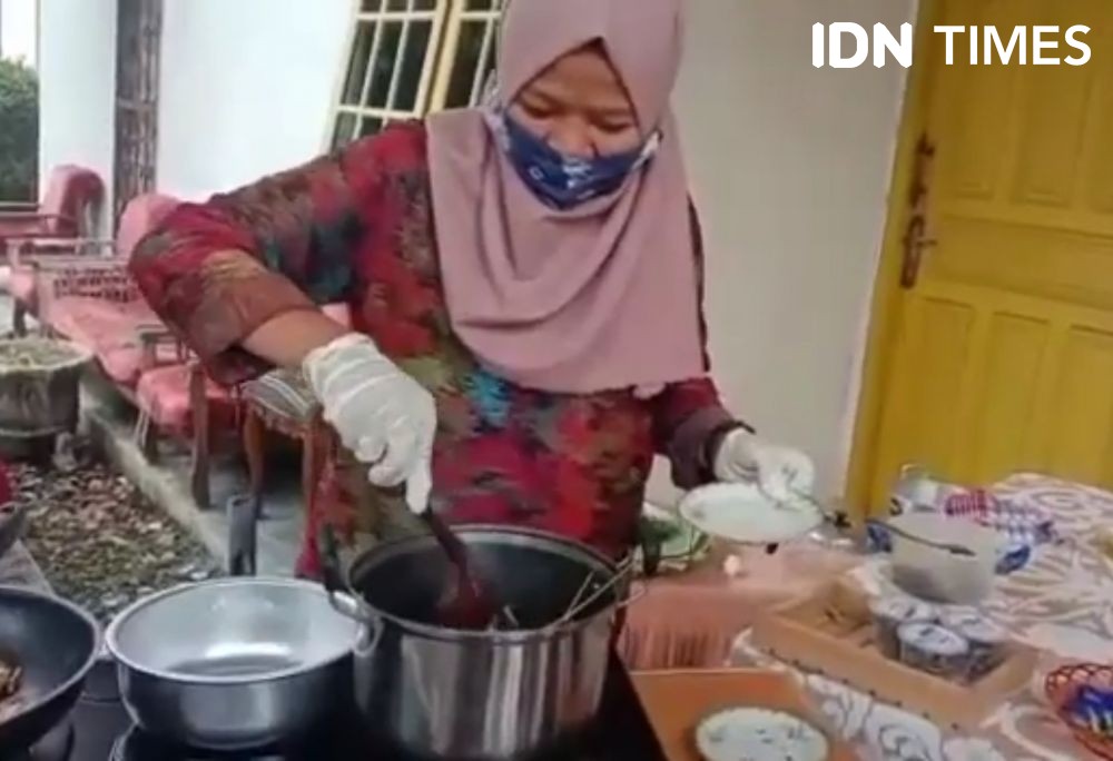 UMKM di Palembang Manfaatkan Bunga Telang Jadi Olahan Kuliner