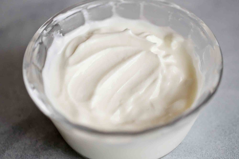 6 Perbedaan Greek Yoghurt dan Yoghurt Biasa, Gak Hanya Beda Kandungan