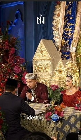 Sah Pasutri! 11 Momen Syahdu Akad Nikah Nikita Willy dan Indra Priawan