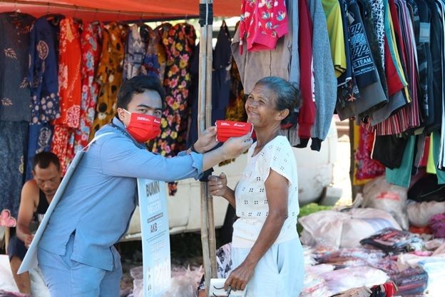 Inalum Bagikan 10 Ribu Masker ke Warga, Produksi UMKM Lokal