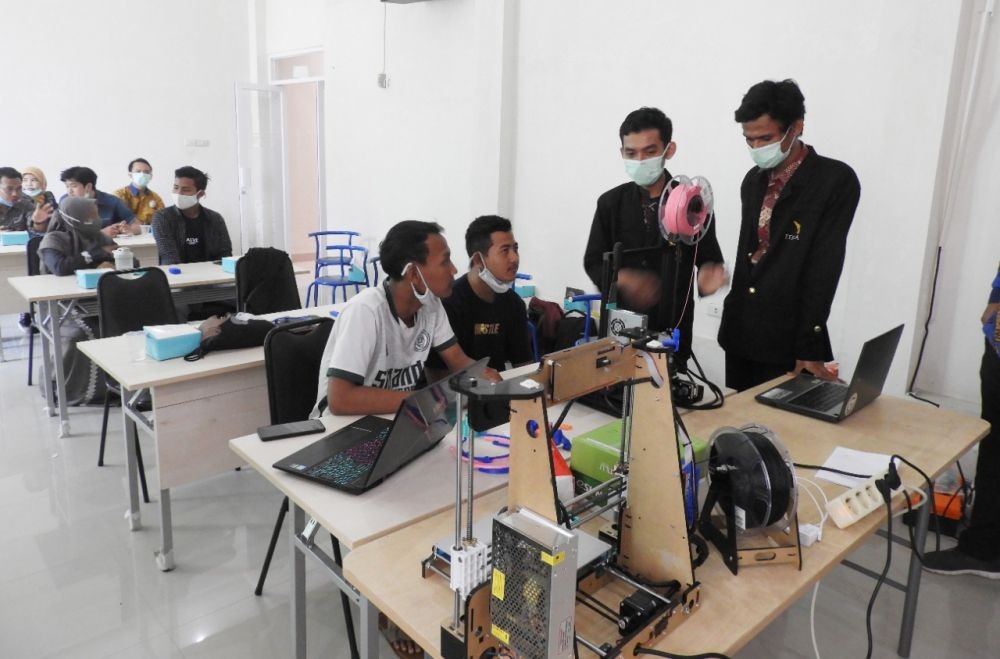 Itera-Muhammadiyah Inisiasi Pembuatan APD Teknologi Printer 3D