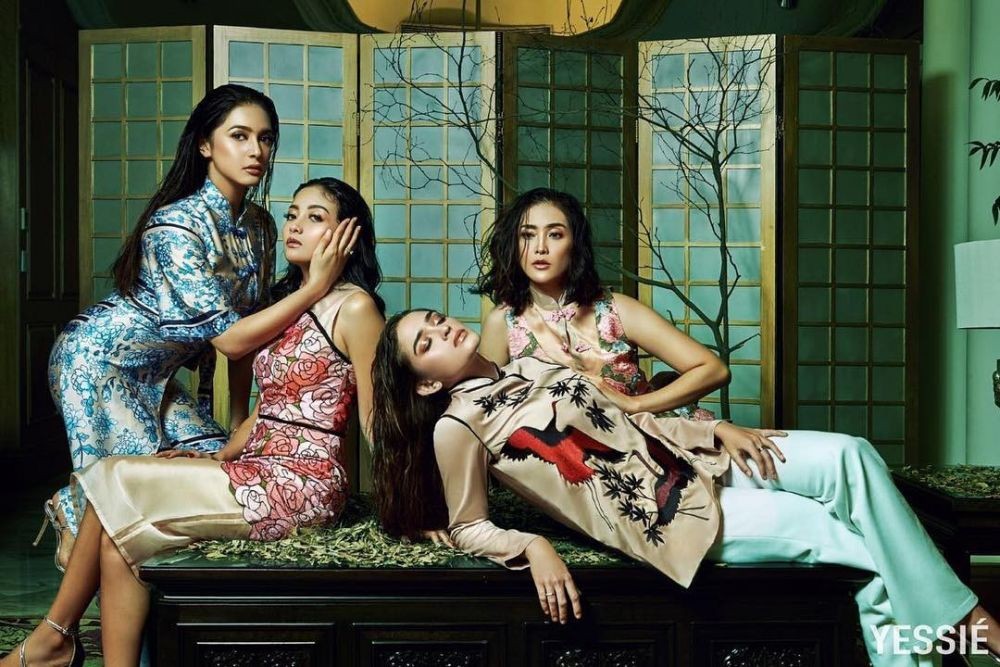 9 Adu Gaya Yasmine Wildblood vs Nabila Syakieb, Kompak dan Gak Ribet