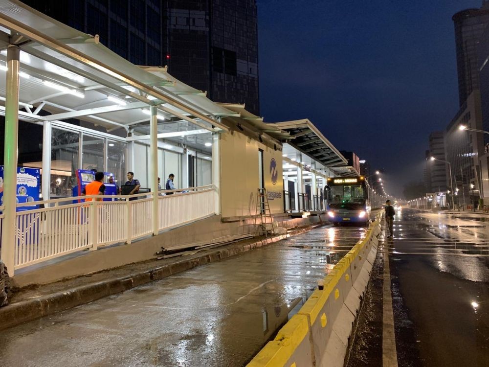 Bus Transjakarta Tabrak Pejalan Kaki Hingga Tewas di Mampang Prapatan