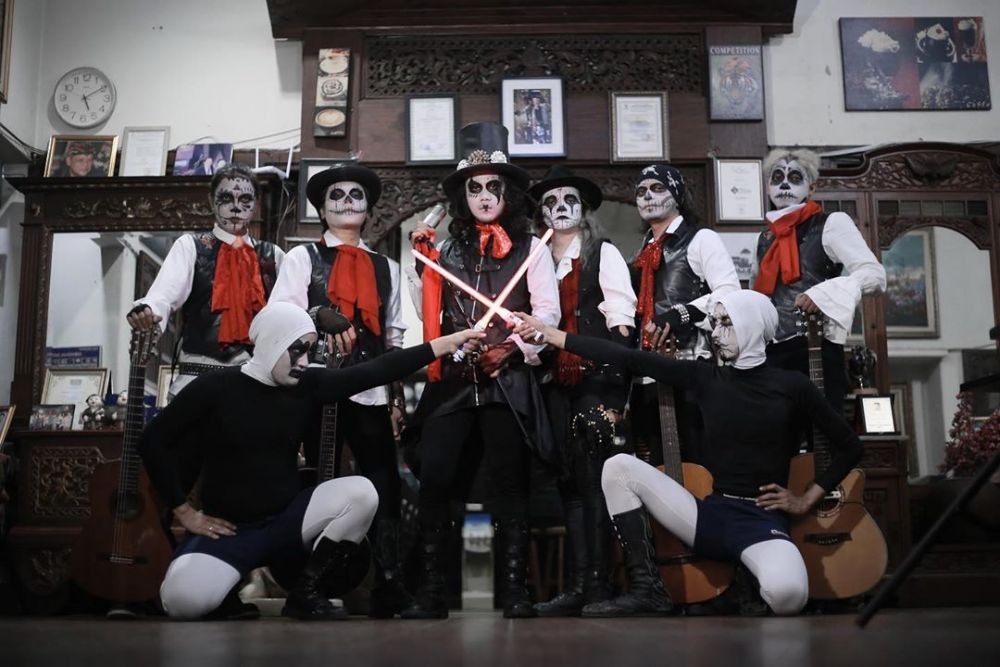 Sudah Jarang Terdengar, 10 Potret Terbaru Kuburan Band yang Eksis Lagi