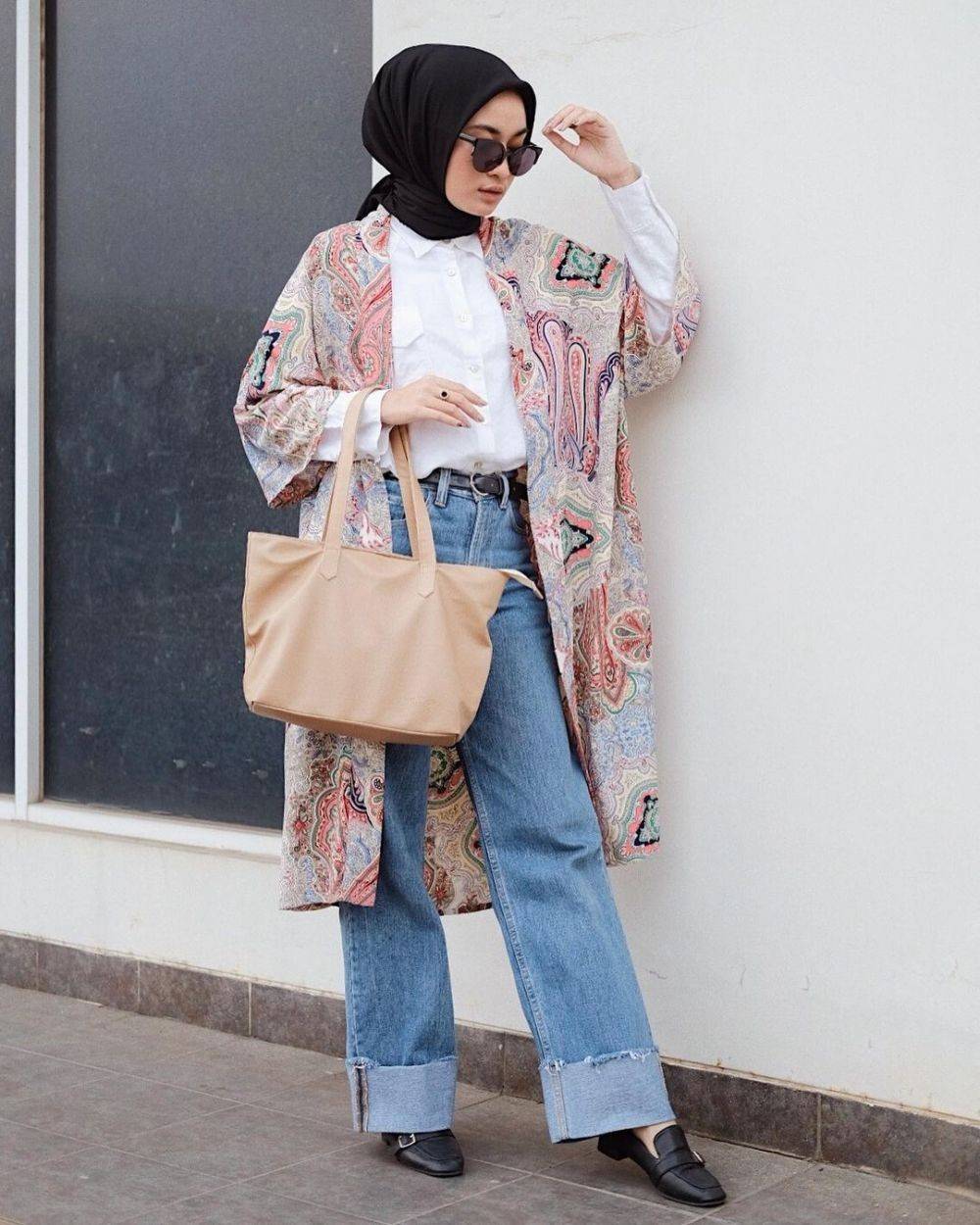 10 Ide Mix And Match Kemeja Dan Jeans, Kasual Sampai Street Style