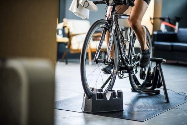 Mau Menjajal Indoor Cycling Trainer? Perhatikan 4 Tips Berikut