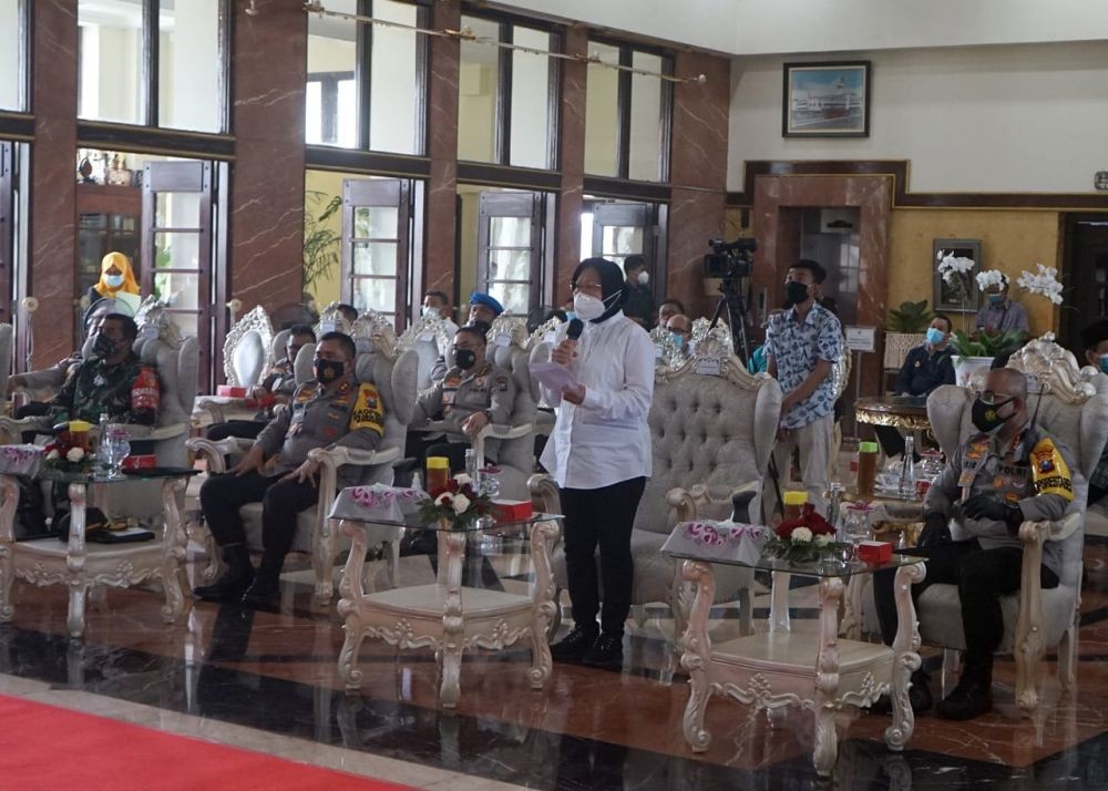 Risma dan 1.000 Elemen Masyarakat di Surabaya Deklarasi Suroboyo Damai