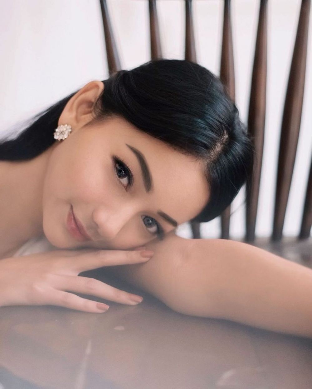 Glenca Chysara 'Adik' Amanda Manopo, 10 Potretnya Gak Banyak yang Tahu
