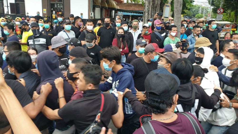 Demo Omnibus Law Digelar Lagi di Surabaya, 914 Aparat Keamanan Berjaga