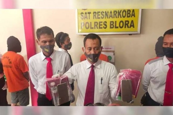 Digerebek! Dua Pemakai Sabu di Cepu Ditangkap Polisi