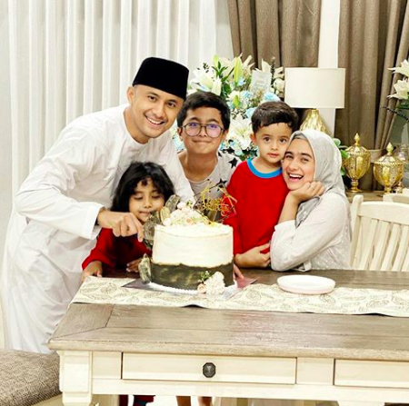 Bak Masih Pengantin Baru, 10 Momen Mesra Hengky Kurniawan dan Sonya