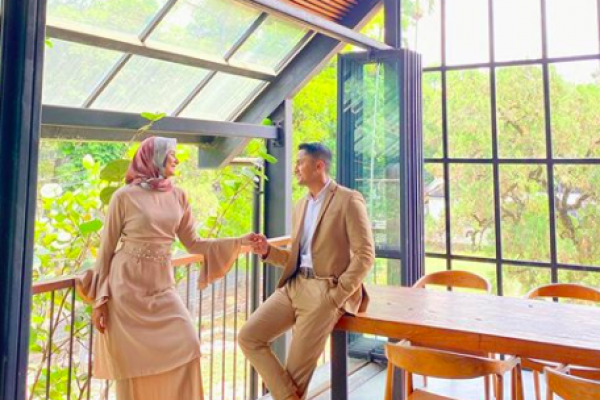 Bak Masih Pengantin Baru, 10 Momen Mesra Hengky Kurniawan dan Sonya