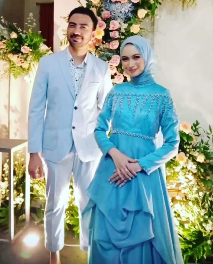Pilih Taaruf, 10 Potret Romantis Reza D’Academy Lamar Calon Istri